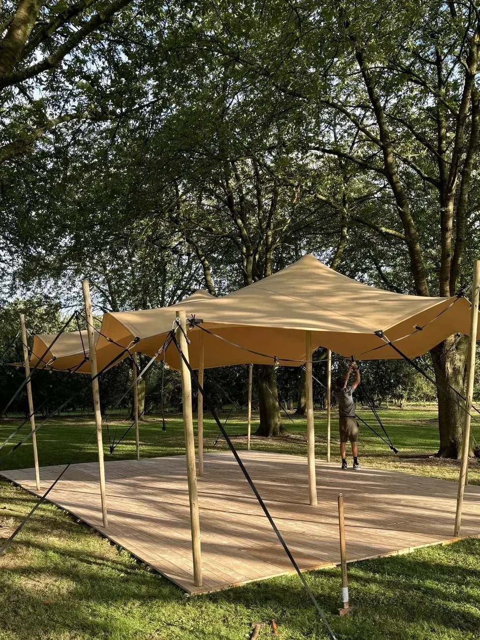 Houten vlondervloer stretchtent Hasselt